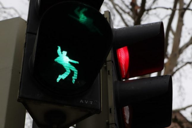 'The King' of the road: German town puts Elvis on traffic lights