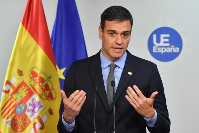 Spain PM to refer 2019 budget to parliament in January, risking early elections