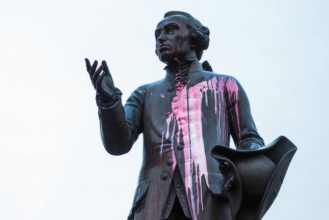 German philosopher Kant sparks tensions in Russian hometown