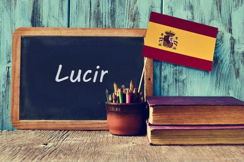 Spanish Word of the Day: 'Lucir'