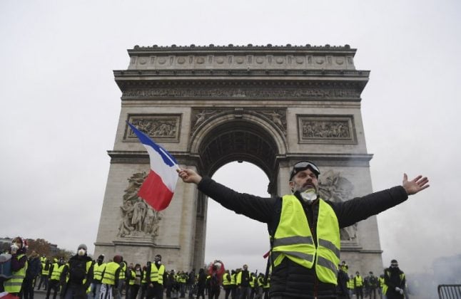 No Donald, French 'yellow vest' protesters were not chanting 'we want Trump'