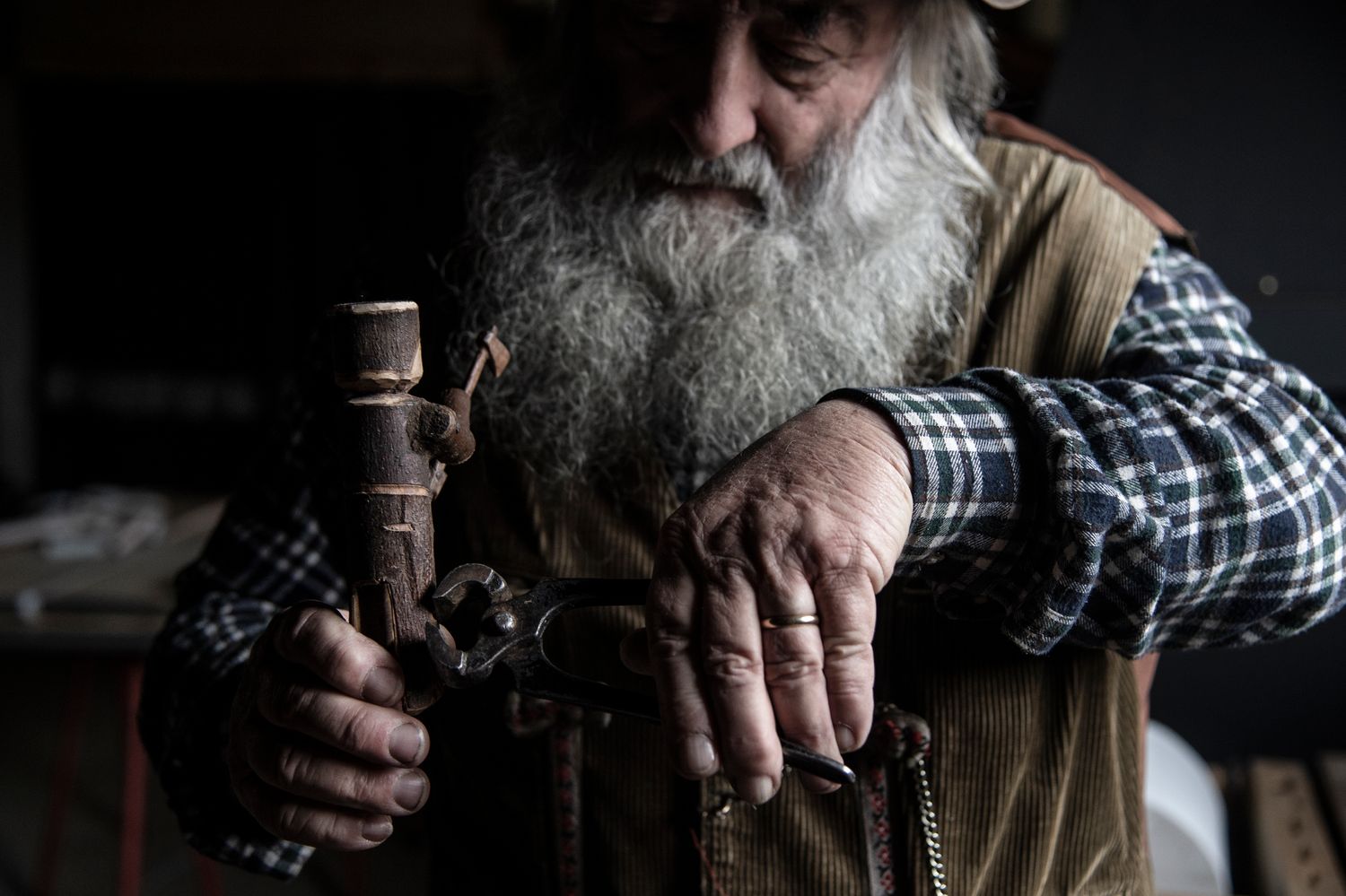 IN PICS: An Italian toy story of a retired mechanic carving old ...