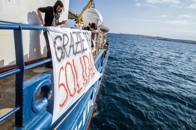 Sea Watch migrants to dock in Italy after 7 countries agree to take them in