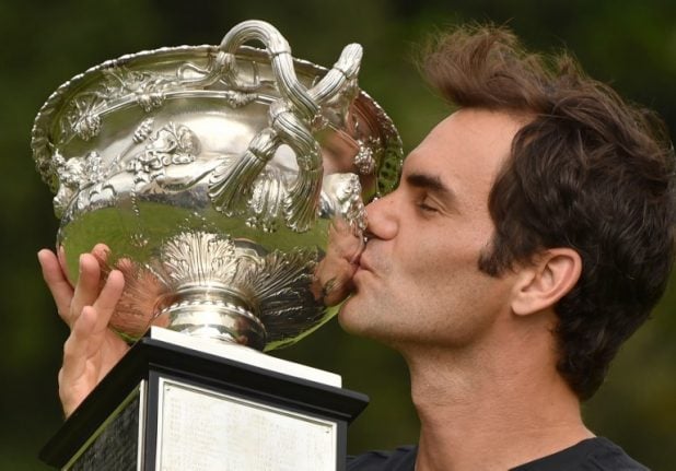 Australian Open: Magnificent seven beckons for Federer, Djokovic