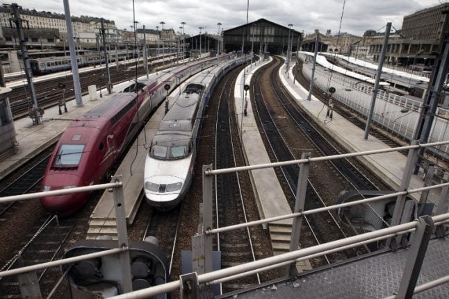 Paris trains stopped during 'controlled explosion' of WW2 bomb