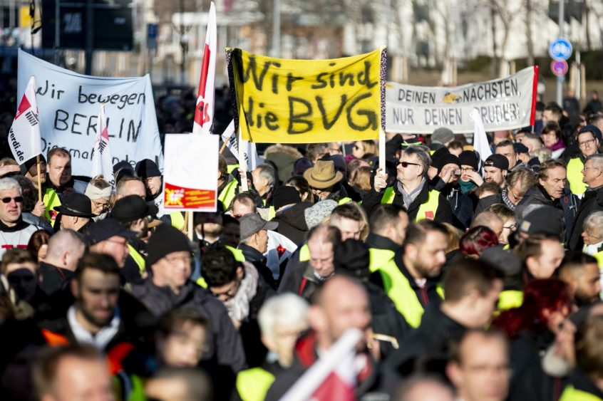 IN PICTURES: Berlin public transport strike ends but more disruption ...