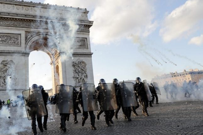 Paris police chief sacked and demos to be banned: French government moves to end rioting