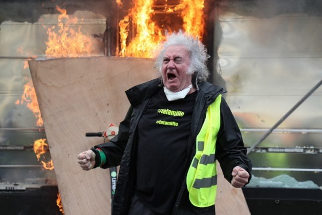 'War is declared': 'Yellow vests' plan protests in nine French cities and a blockade of ports