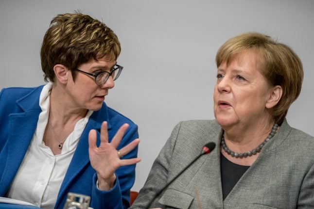 Merkel takes successor’s side on Europe reform vision