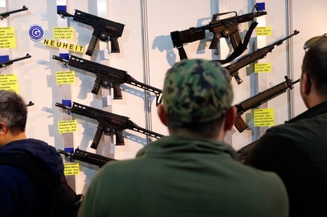 Swiss support for tougher gun laws on the rise: poll