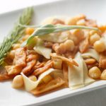 How to make pasta with chickpeas, a dish fit for the Romans