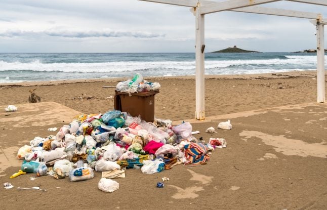 What is Italy doing about the shocking level of plastic pollution on its coastline?
