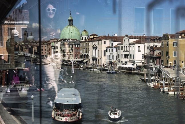 Venice to kick out visitors caught behaving badly
