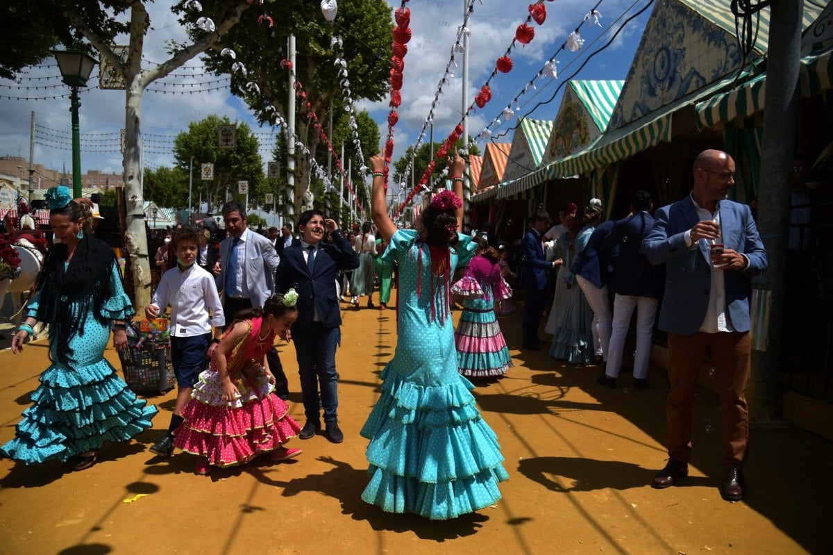 All the fun of the fair: A guide to Seville's Feria de Abril in 2024 thumbnail