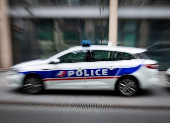 Paris police station evacuated after invasion of fleas