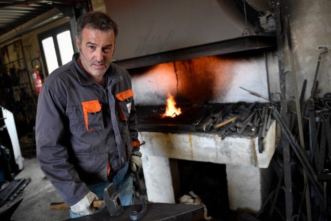 From ‘yellow vest’ to MEP? French blacksmith on campaign trail for European elections