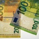 New €100 and €200 notes go into circulation in Germany