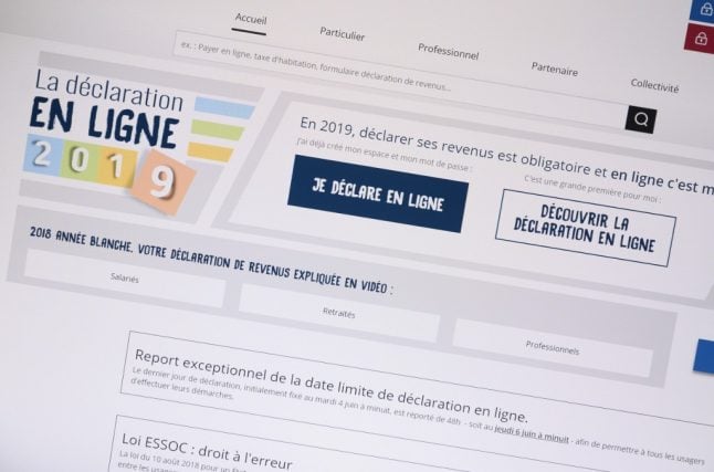 What happens if I've missed the deadline for my French tax return?