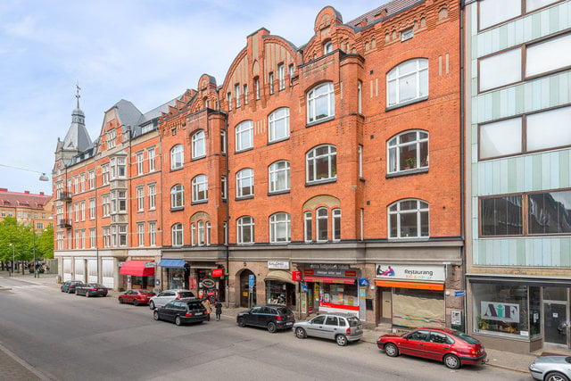 IN PICTURES: Eight Malmö buildings to go under the hammer in rare public auction
