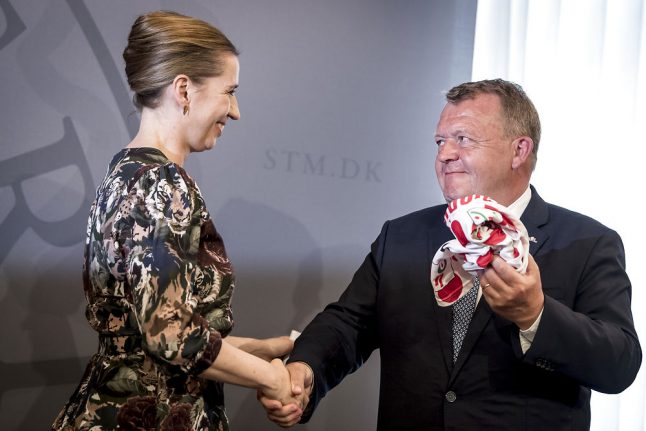 Power shifts in Denmark with the giving of gifts