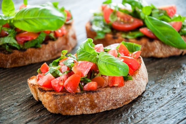 RECIPE: How to make real Italian bruschetta with tomatoes and basil