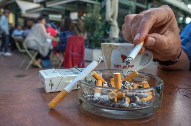Austria to finally ban smoking in bars and restaurants