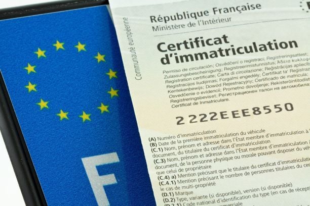 Second home owners in France: Can I register a car at my French address?