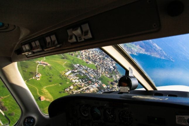 Swiss pilots grounded for not speaking English