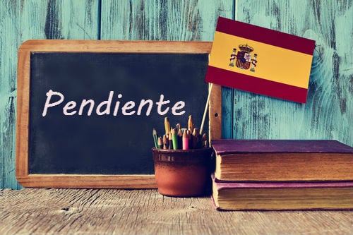 Spanish word of the day: 'Pendiente'