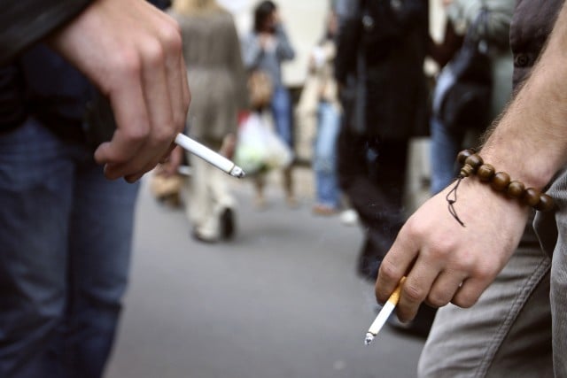 The Twitter challenge to clear France's streets of cigarettes butts