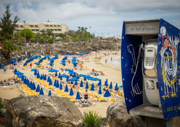 There are still 16,000 public telephones in Spain