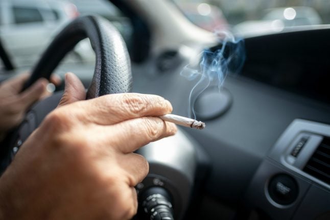 Four German states push for smoking ban in cars with children