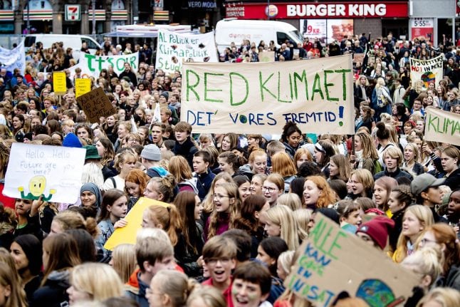 Thousands of Danish schoolkids take part in global climate strike
