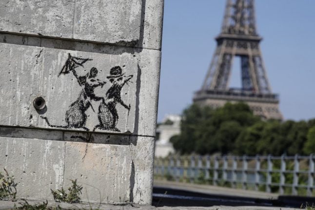 Banksy 'rat' artwork stolen in Paris
