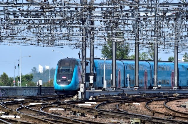 Trains between Paris and western France badly disrupted as strike continues