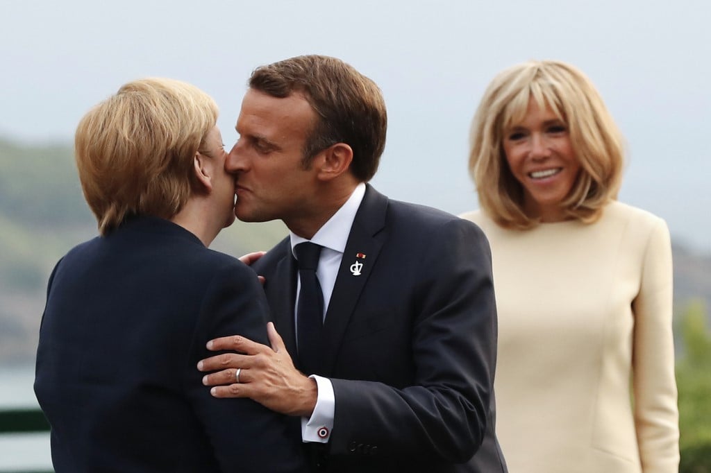 La bise: Who to kiss in France, how many times and on which cheek