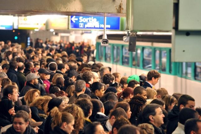 VIDEO: Paris Metro line halted after man runs on tracks 'to escape ticket inspectors'