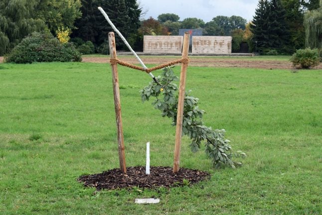 Probe launched after German memorial to neo-Nazi murder victim torn down
