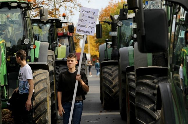 German farmers shut down streets in nationwide protest against government plans