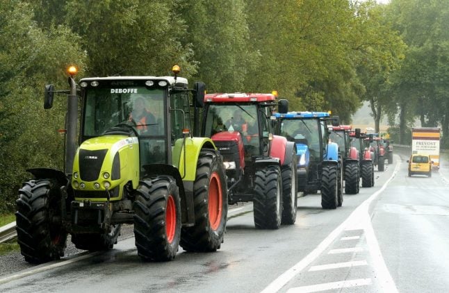 French farmers hold another day of protest across the country