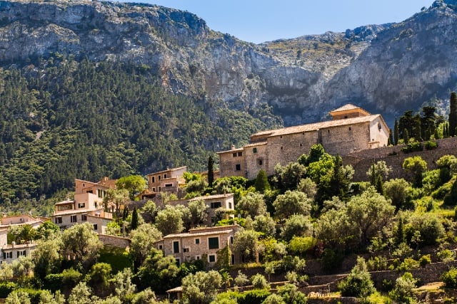 Do you feel safe living in the Spanish countryside?