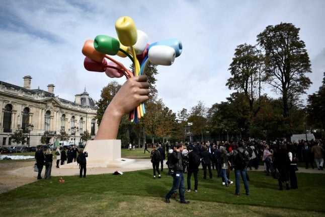 American artist's tribute to terror victims finally unveiled in Paris