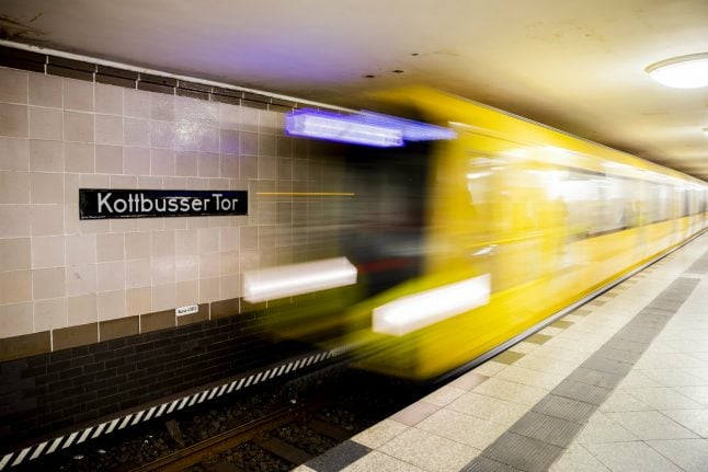 'More staff not cameras': Death of man at Berlin U-Bahn station sparks calls for better security