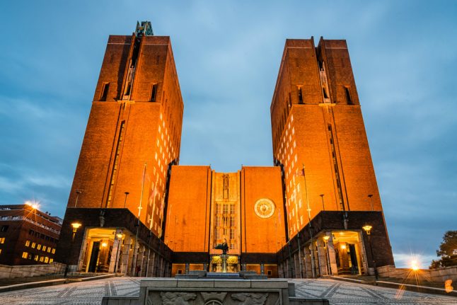 Here’s how you can choose Oslo City Hall's Christmas chimes