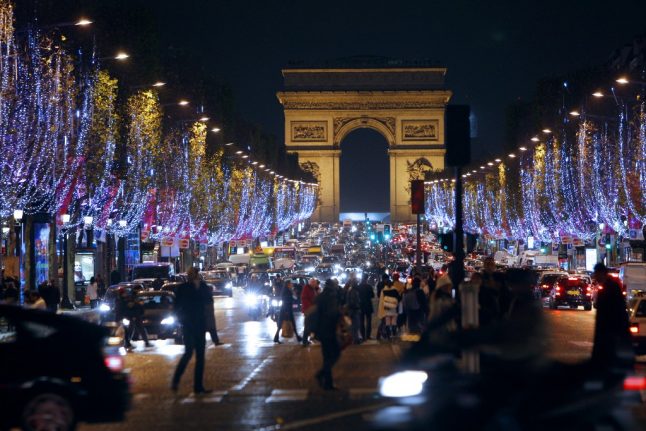 When do the 2019 Christmas holidays begin in France?