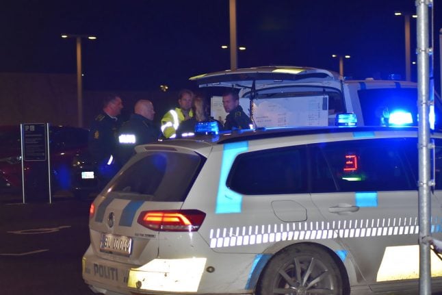 Danish police in fugitive hunt after prisoner escapes from hospital ward