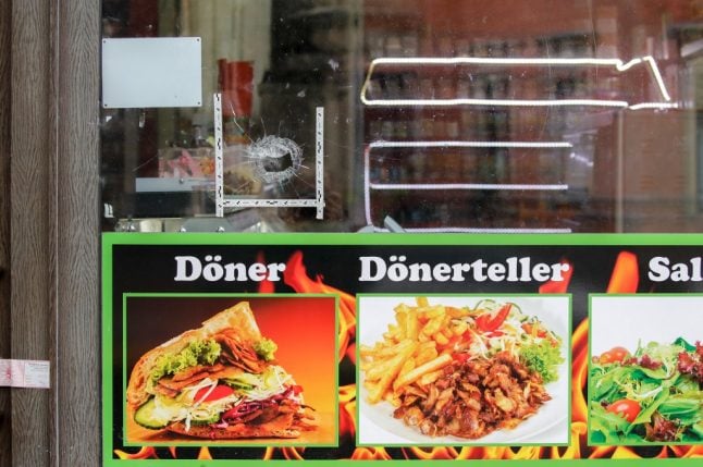After deadly attack in Halle, owner gifts kebab shop to survivors