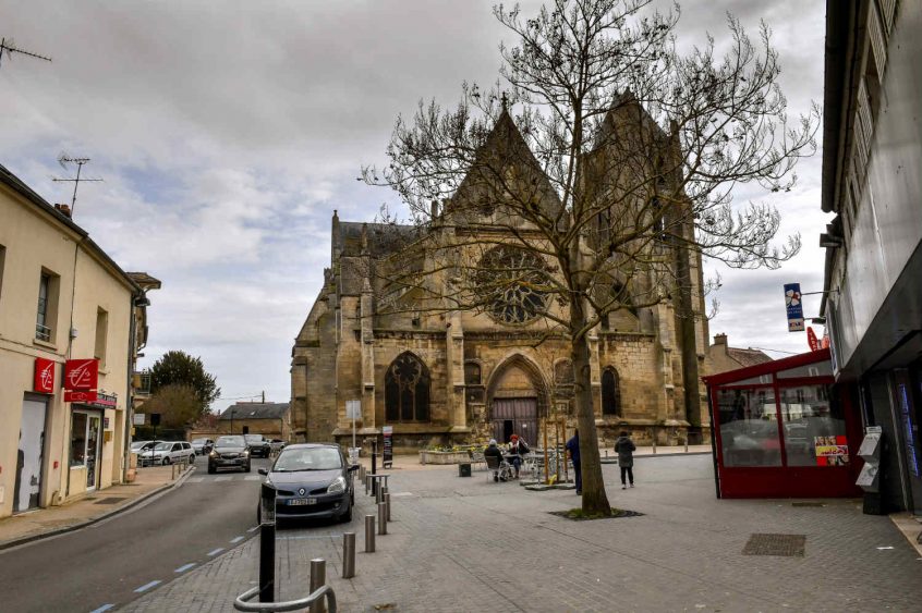 ‘The Catholic Church is too powerful in France’
