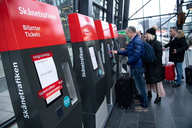 How do the new public transport tickets work in southern Sweden?