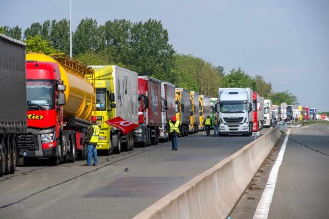 One thousand truck drivers block motorways across France in diesel protest